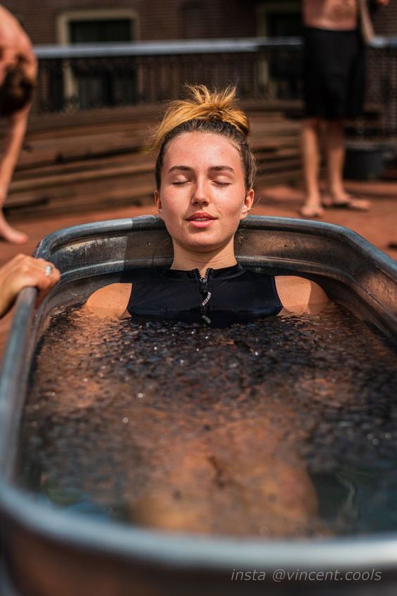 Why Ice Baths Are Good for Self-Care: A Cool Approach to Wellness