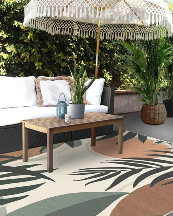 Non-Toxic Outdoor Rugs For Your Summer Garden